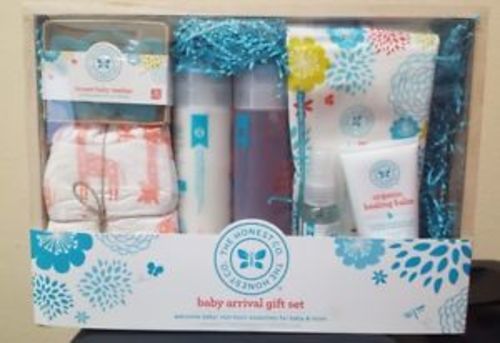 honest baby arrival gift set